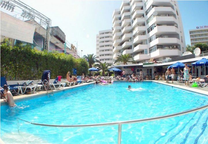 Apts Magalluf Playa (Adults Only)酒店 外观 照片