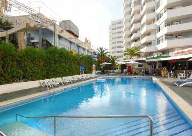 Apts Magalluf Playa (Adults Only)酒店 外观 照片